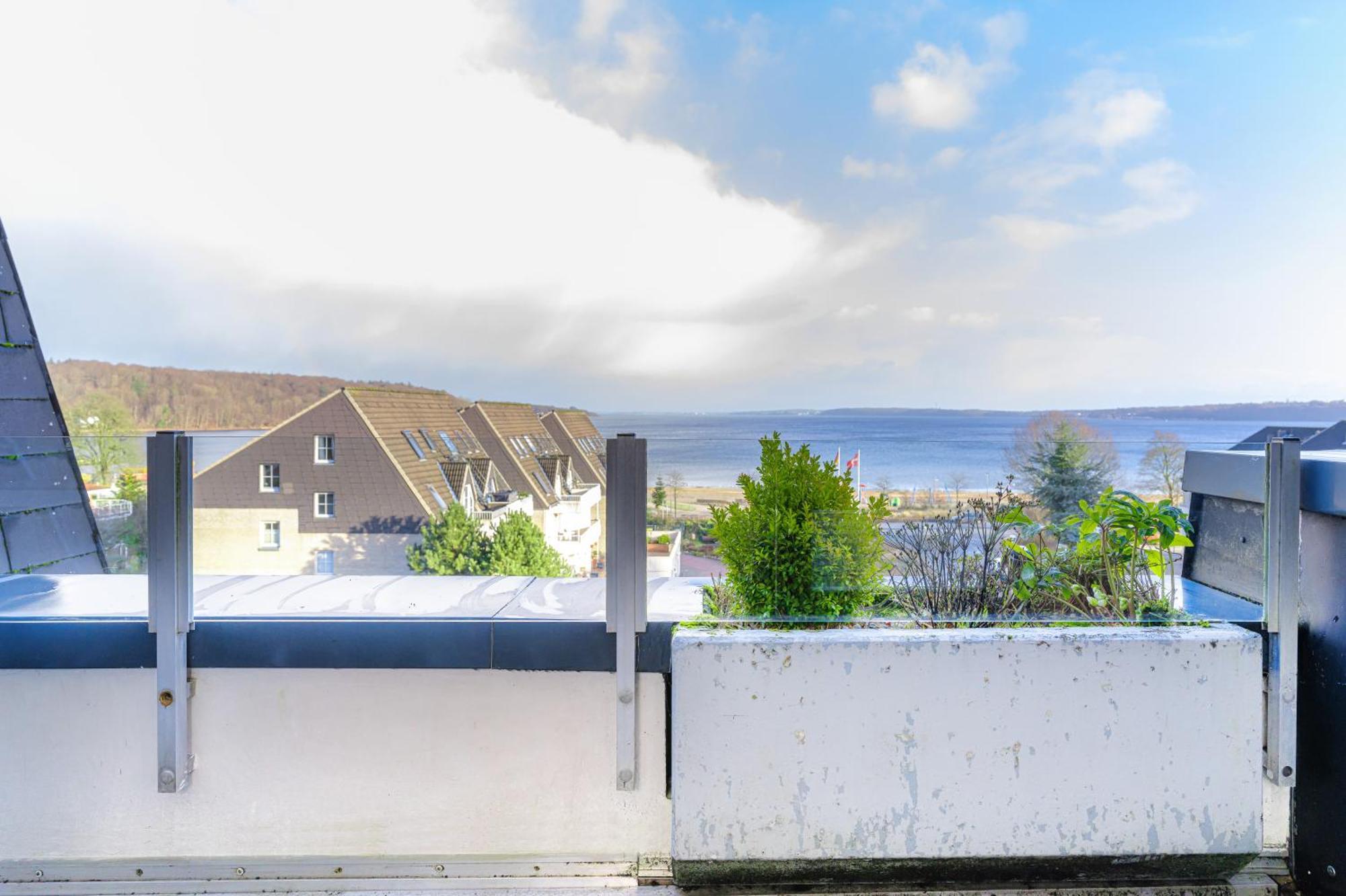 דירות האריסלי Koje Seaside מראה חיצוני תמונה